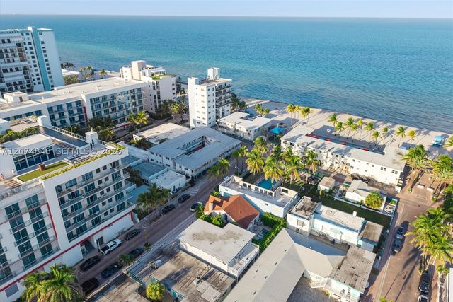 312 Fillmore St, Hollywood, FL 33019