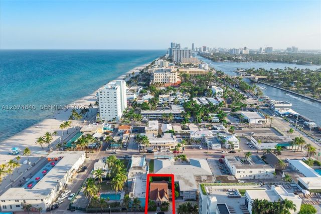 312 Fillmore St, Hollywood, FL 33019
