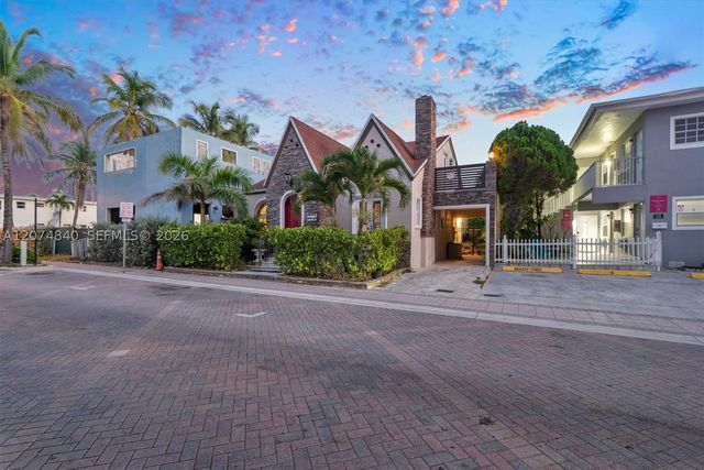 312 Fillmore St, Hollywood, FL 33019