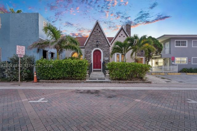 312 Fillmore St, Hollywood, FL 33019