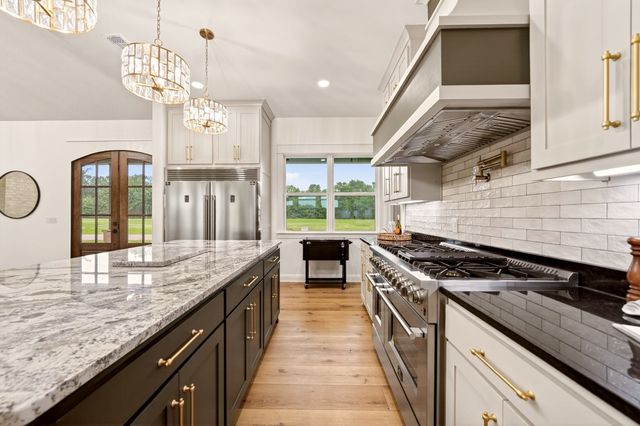 242 Private Road 2712, Mt Pleasant, TX 75455
