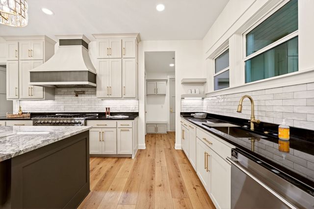 242 Private Road 2712, Mt Pleasant, TX 75455
