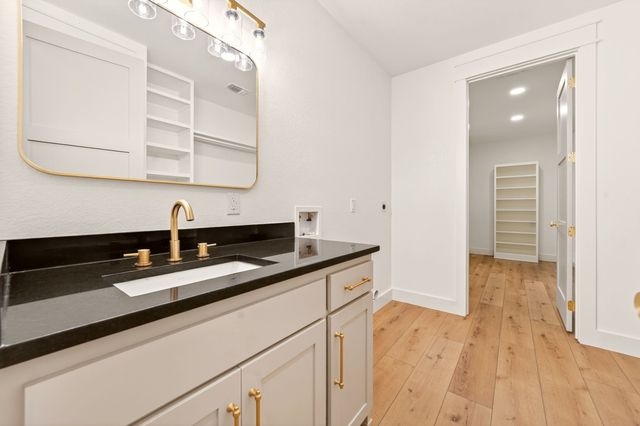 242 Private Road 2712, Mt Pleasant, TX 75455