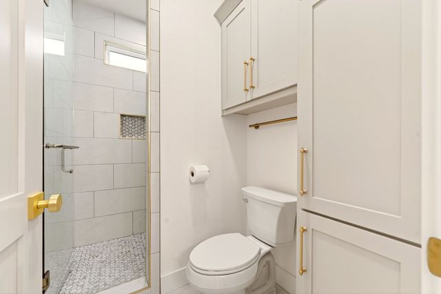 242 Private Road 2712, Mt Pleasant, TX 75455