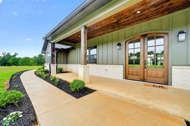242 Private Road 2712, Mt Pleasant, TX 75455