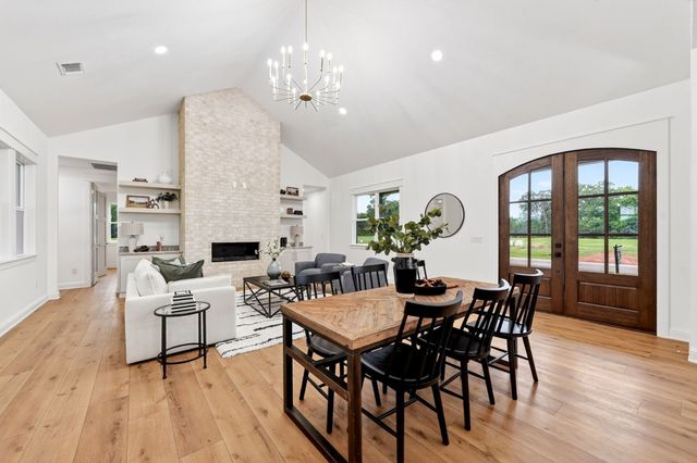 242 Private Road 2712, Mt Pleasant, TX 75455
