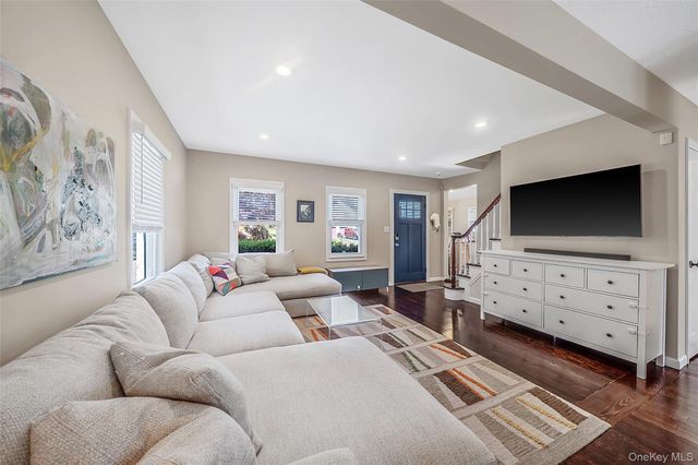 7 Spruce Drive, East Northport, NY 11731