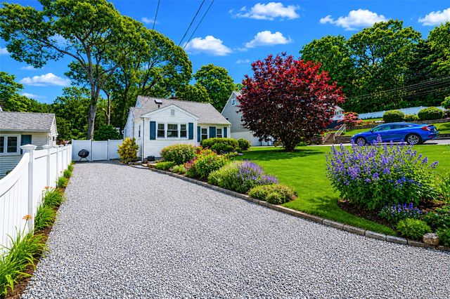 7 Spruce Drive, East Northport, NY 11731