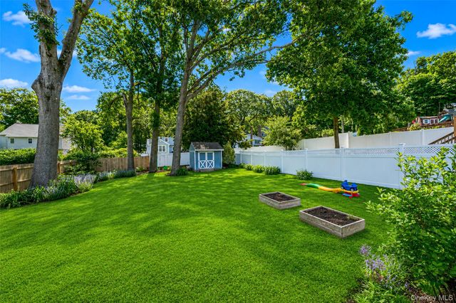7 Spruce Drive, East Northport, NY 11731