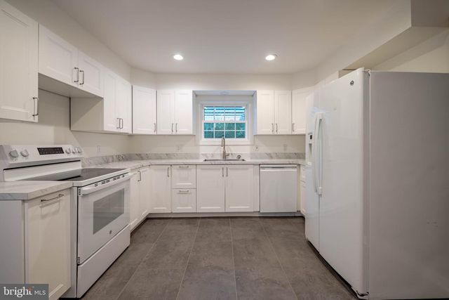 28 PIKES PEAK RD, Little Egg Harbor Twp, NJ 08087