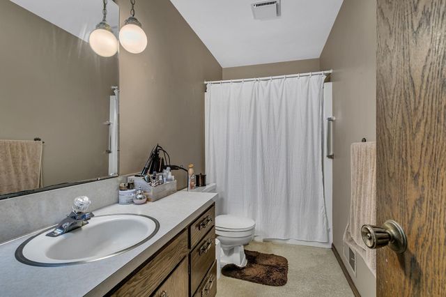 726 Hassan Street SE, Hutchinson, MN 55350