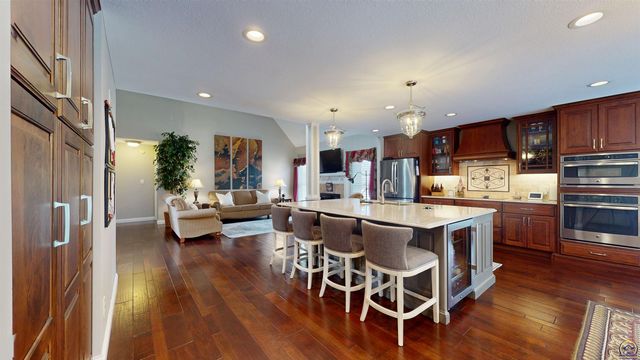 4111 SW Stone AVE, Topeka, KS 66610