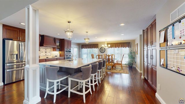 4111 SW Stone AVE, Topeka, KS 66610