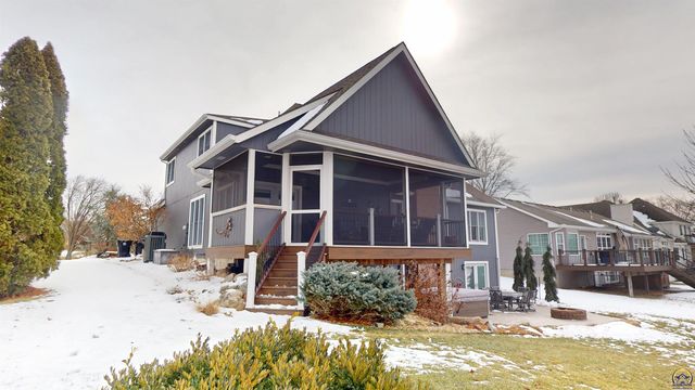 4111 SW Stone AVE, Topeka, KS 66610