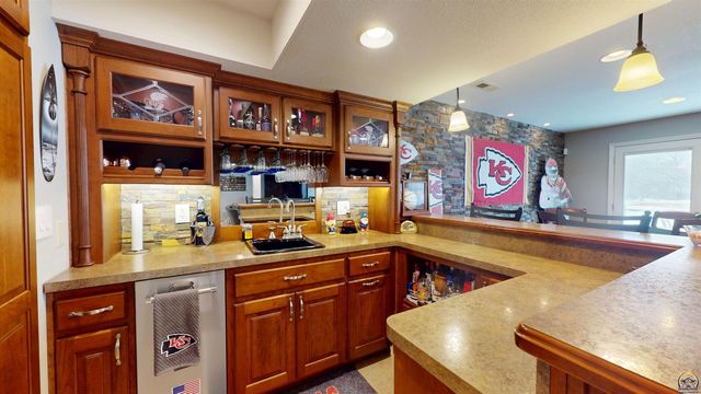 4111 SW Stone AVE, Topeka, KS 66610