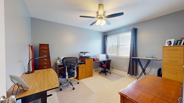 4111 SW Stone AVE, Topeka, KS 66610