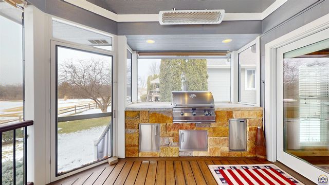 4111 SW Stone AVE, Topeka, KS 66610