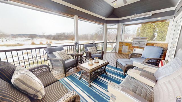 4111 SW Stone AVE, Topeka, KS 66610