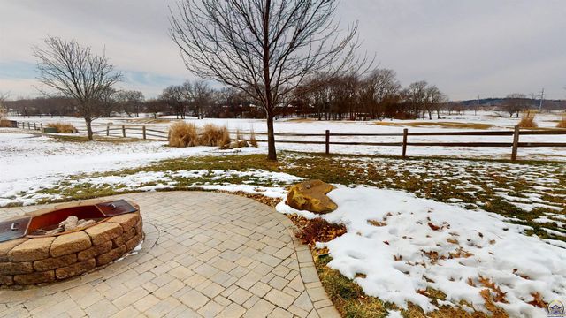 4111 SW Stone AVE, Topeka, KS 66610