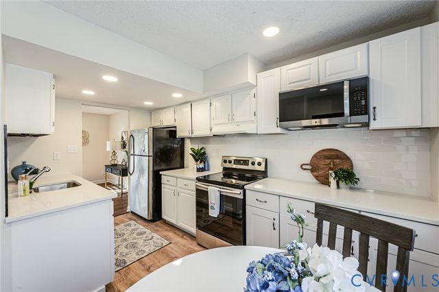 1504 Heritage Hill Dr, Henrico, VA 23238