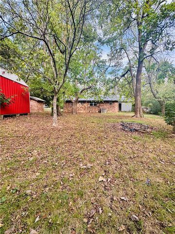 204 Kennan Street, Prairie Grove, AR 72753