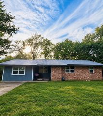 204 Kennan Street, Prairie Grove, AR 72753