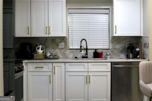 3045 Shadow Walk Lane, Tucker, GA 30084