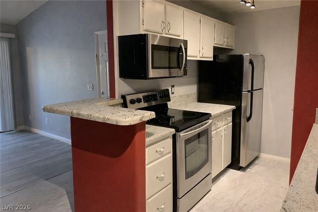 5211 Lindell Road 208, Las Vegas, NV 89118