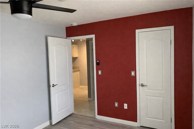 5211 Lindell Road 208, Las Vegas, NV 89118