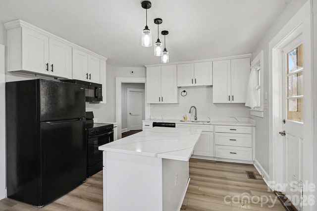 225 Valleyview Place, Salisbury, NC 28144