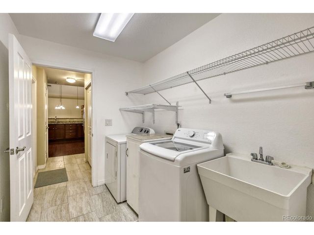 2473 Santa Fe Dr B, Longmont, CO 80504