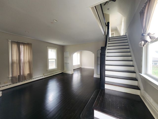 824 Hickory Street, Waukegan, IL 60085
