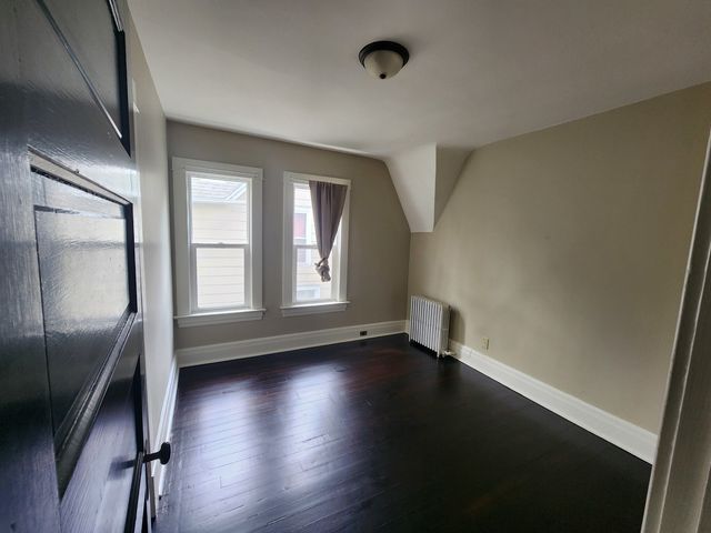824 Hickory Street, Waukegan, IL 60085