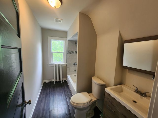 824 Hickory Street, Waukegan, IL 60085