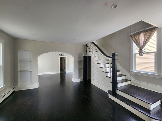 824 Hickory Street, Waukegan, IL 60085