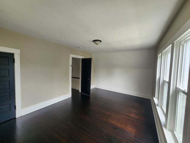 824 Hickory Street, Waukegan, IL 60085
