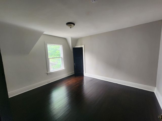 824 Hickory Street, Waukegan, IL 60085