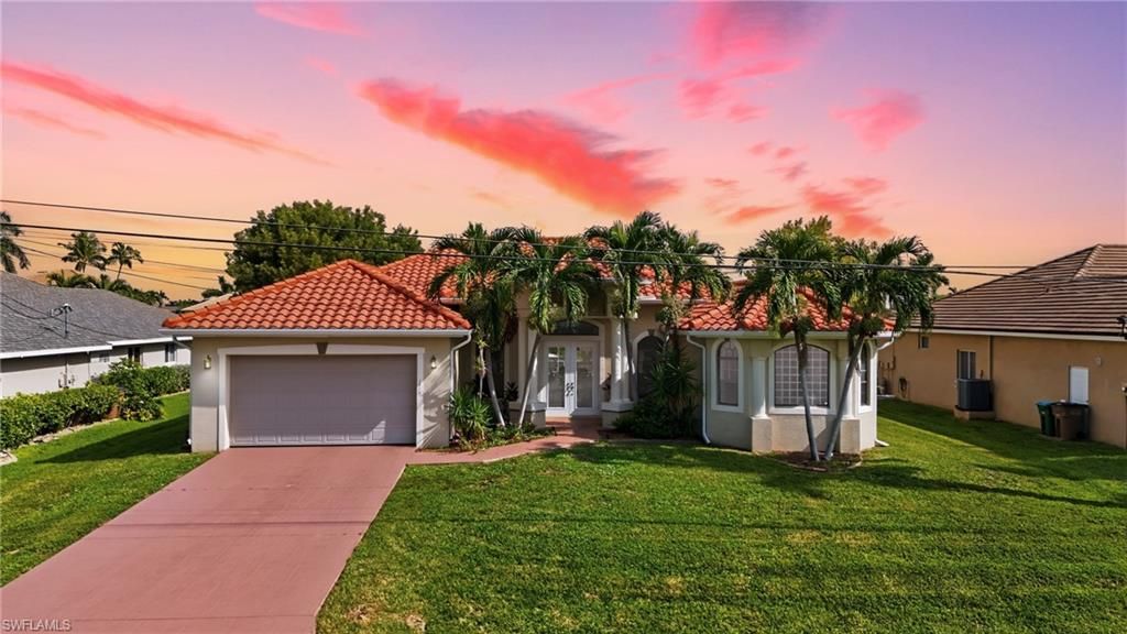 Image 10 of property listing at 1819 SW 47th ST, Cape Coral, FL 33914