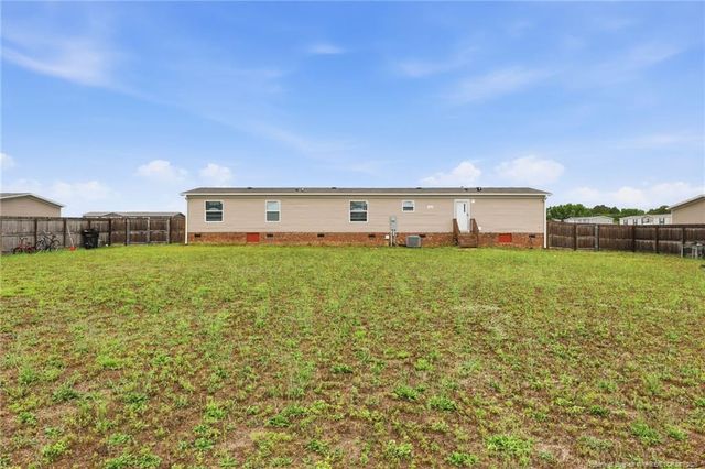 88 Ryegrass Drive, St. Pauls, NC 28384