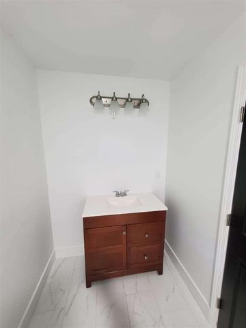 2802 Palm Drive, East Point, GA 30344