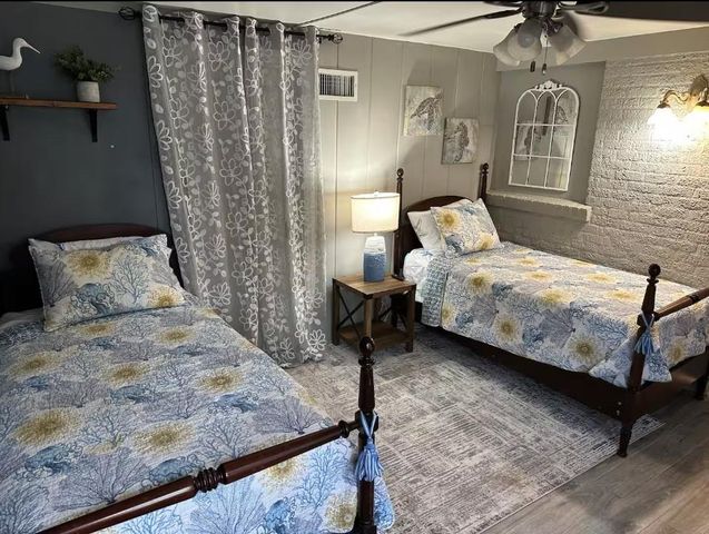 4723 Avenue S, Galveston, TX 77551