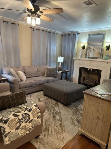 4723 Avenue S, Galveston, TX 77551