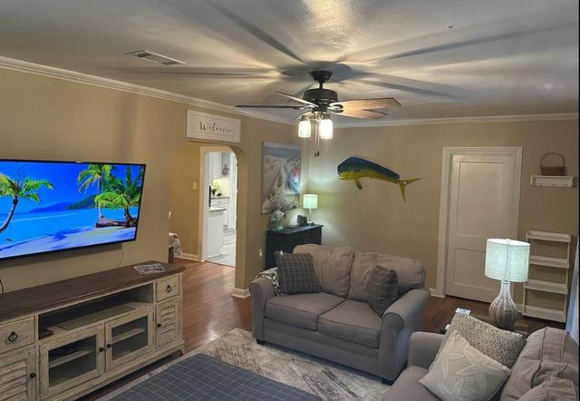 4723 Avenue S, Galveston, TX 77551