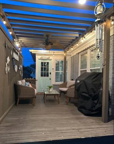 4723 Avenue S, Galveston, TX 77551