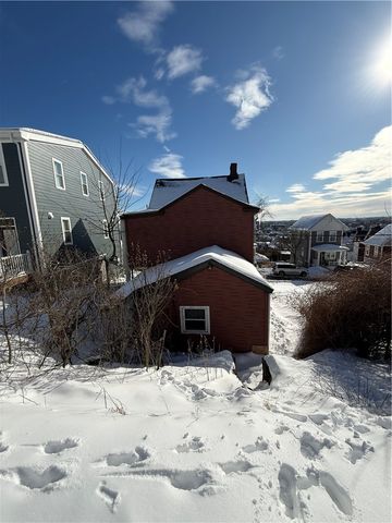 715 Eureka St, Allentown, PA 15210