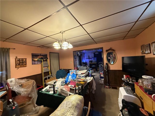 715 Eureka St, Allentown, PA 15210