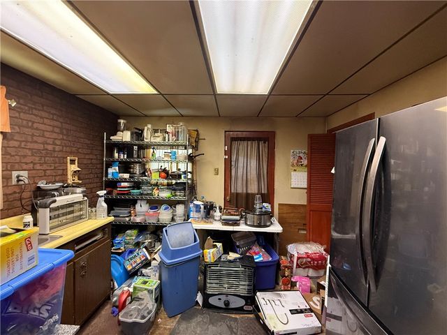 715 Eureka St, Allentown, PA 15210