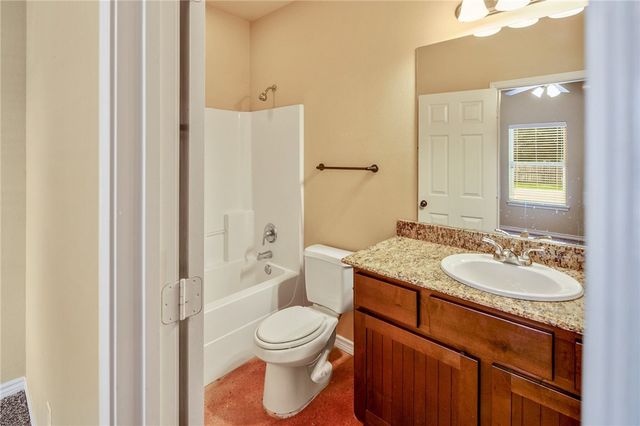 3372 Keefer Loop, College Station, TX 77845