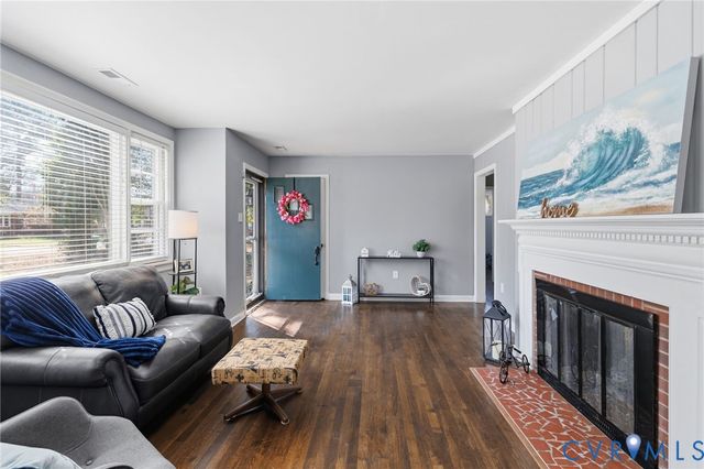 219 Stuttaford Dr, Sandston, VA 23150