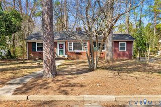 219 Stuttaford Dr, Sandston, VA 23150